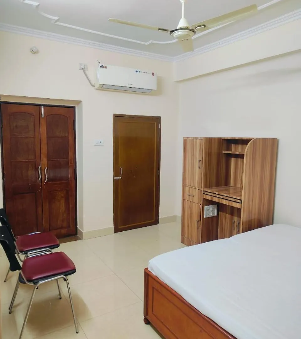 Shree Niwas Home Stay バラナシ 0*,